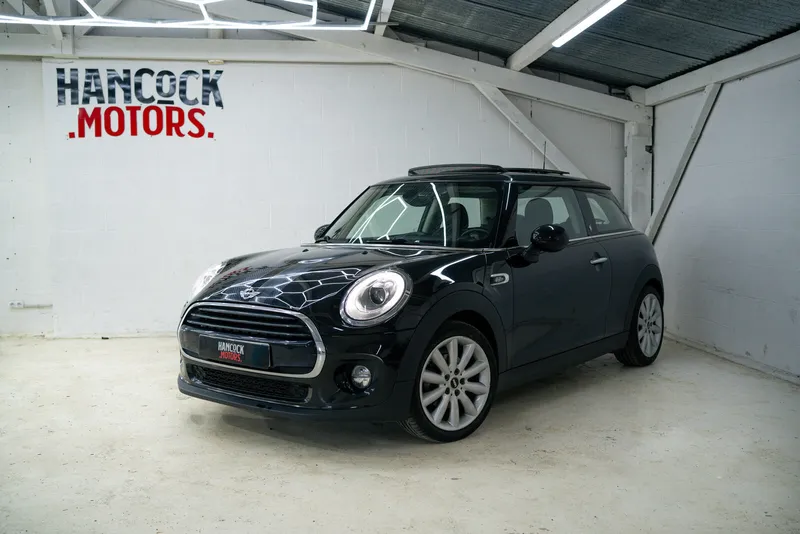 Mini Cooper Blackfriars — livré par Hancock Motors